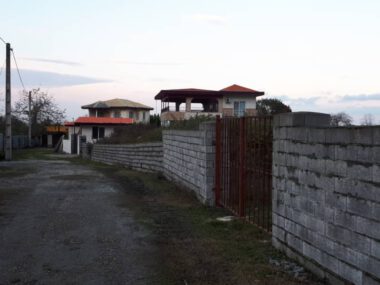فروش زمین سنددار باکاربری مسکونی در چالوس